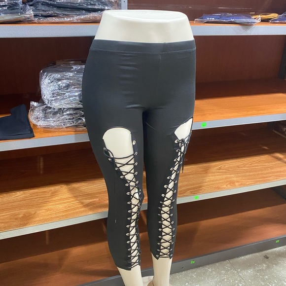 Stylish Legging - Picture 2 of 4